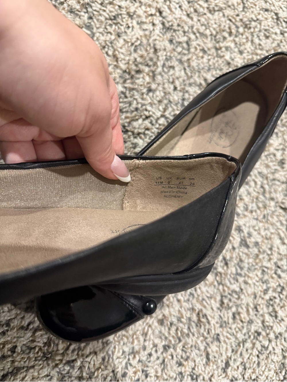 Life Stride Classic Black Cap-Toe Women's Flats 11 - Picture 4 of 4